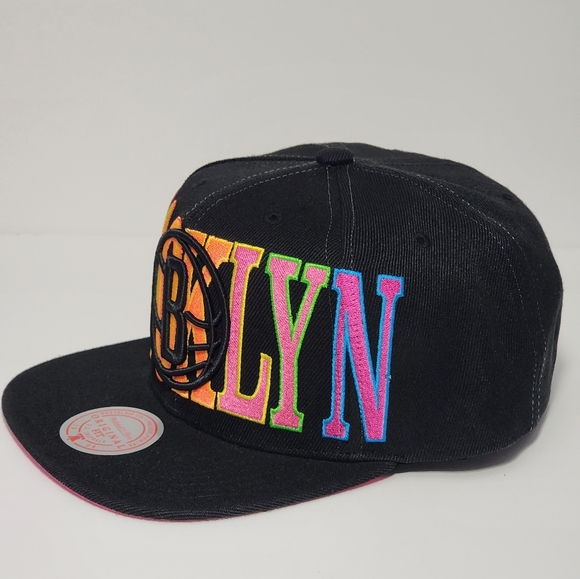 Mitchell & Ness Brooklyn Nets Snapback Cap NBA In Your Face Embroidered Hat - Picture 9 of 13